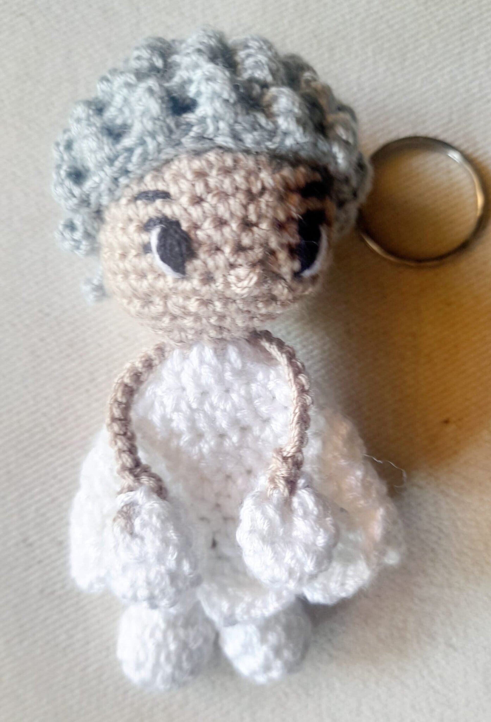 Bambolina llavero amigurumi,regalos personalizados,cumpleaños.Oferta en más de 5 - 5