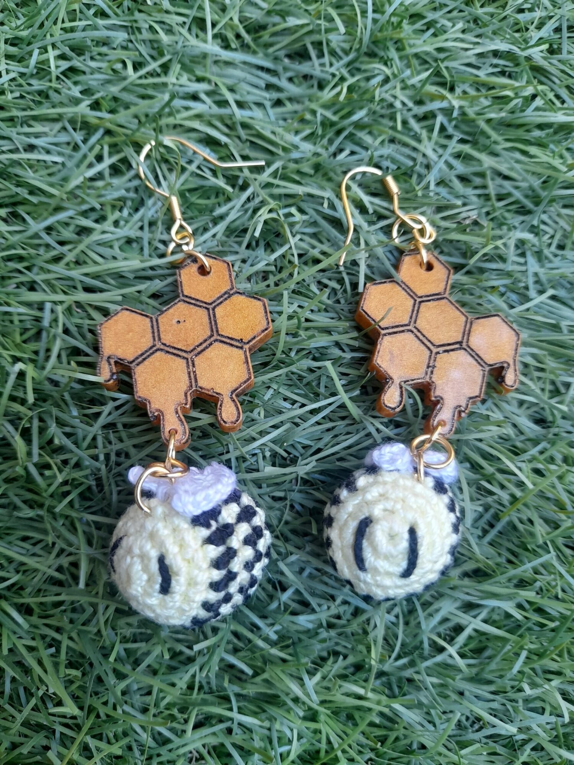 Pendientes de abeja con panal - 2